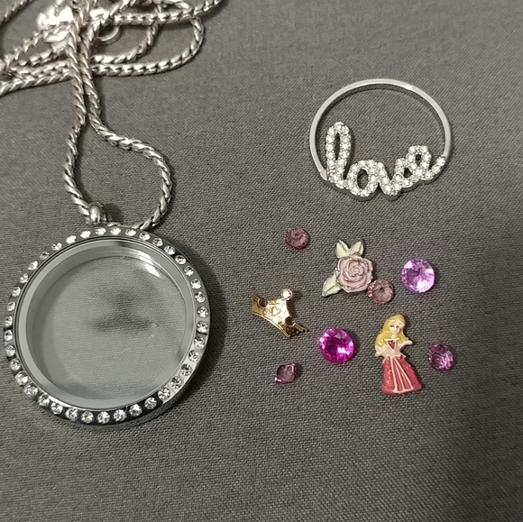 Origami Owl Disney Aurora Sleeping Beauty Locket Necklace Charms Crystals Set - Picture 5 of 16